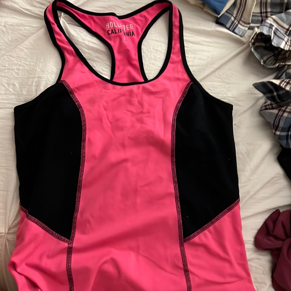 Discontinued Hollister workout top